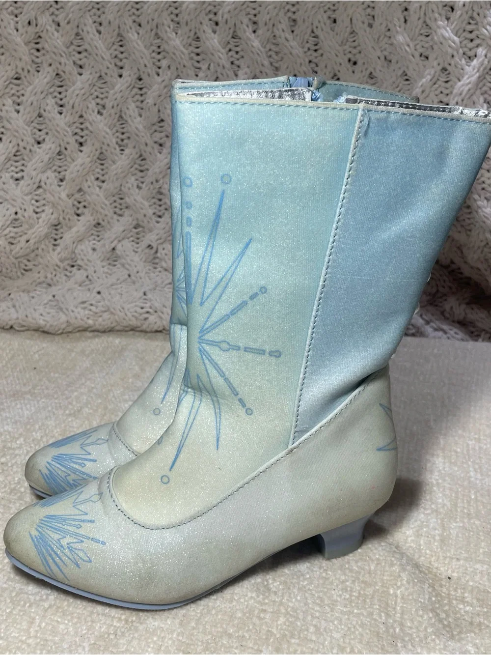 Disney Elsa Light Blue Glitter Snowflake Girl Boots size 13-1